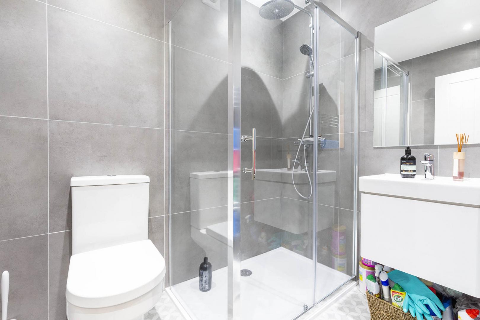 Stunning Apartment Colville Road, Notting Hill